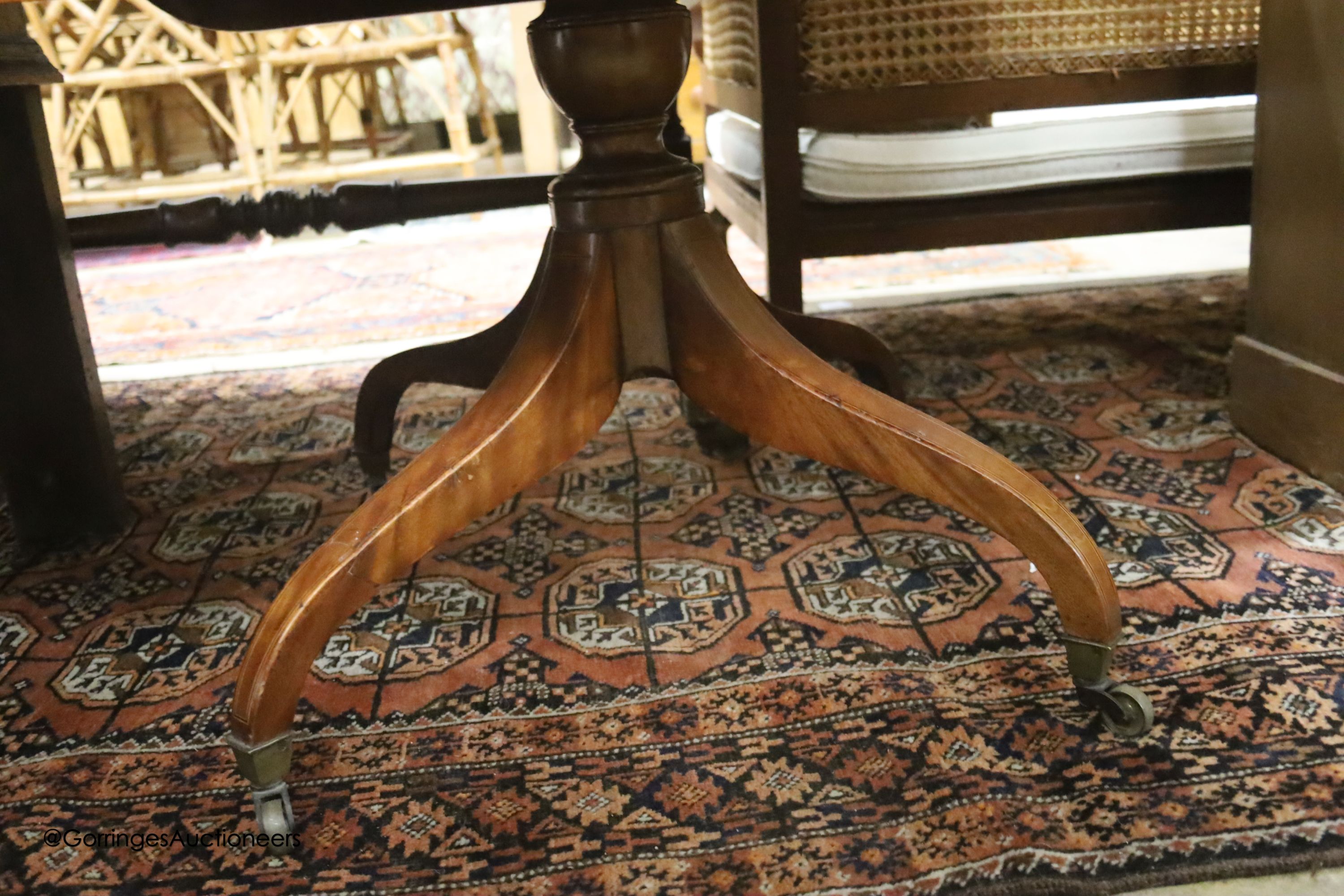 A George IV satinwood banded mahogany Pembroke table, 104cm extended, depth 81cm, height 70cm